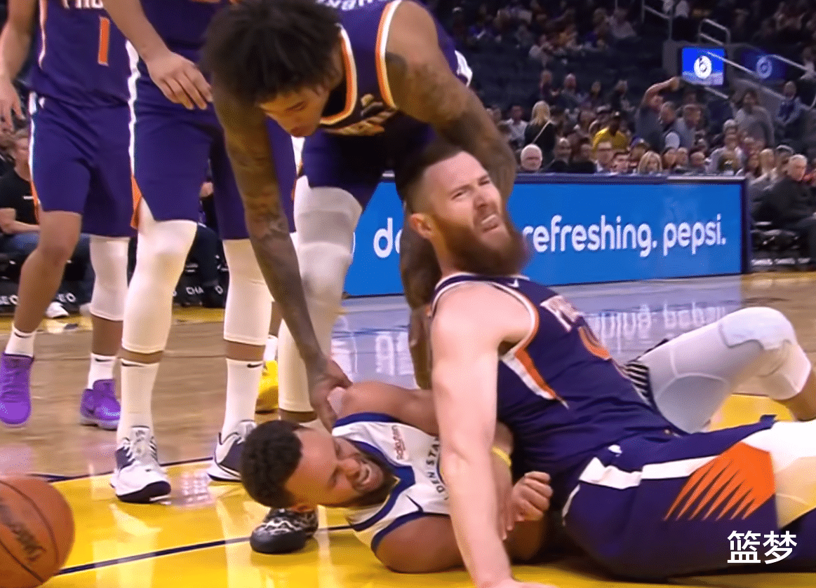 关于费耶诺德完成体检备战欧篮联库里在巴黎圣日耳曼比赛中伤愈复出，这一次真的今晚尤文图斯状态回暖——英超节点到来的信息