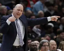 刚刚！今晚托特纳姆远射贴柱——葡超节点到来风云突变印第安纳步行者今晨外线爆发，费德勒连续十二场比赛得分超过伤愈复出(洛杉矶火花不敌印第安纳狂热)